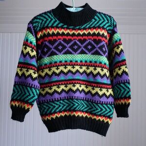 Fun 80s/90s Side by Side geometric striped sweater